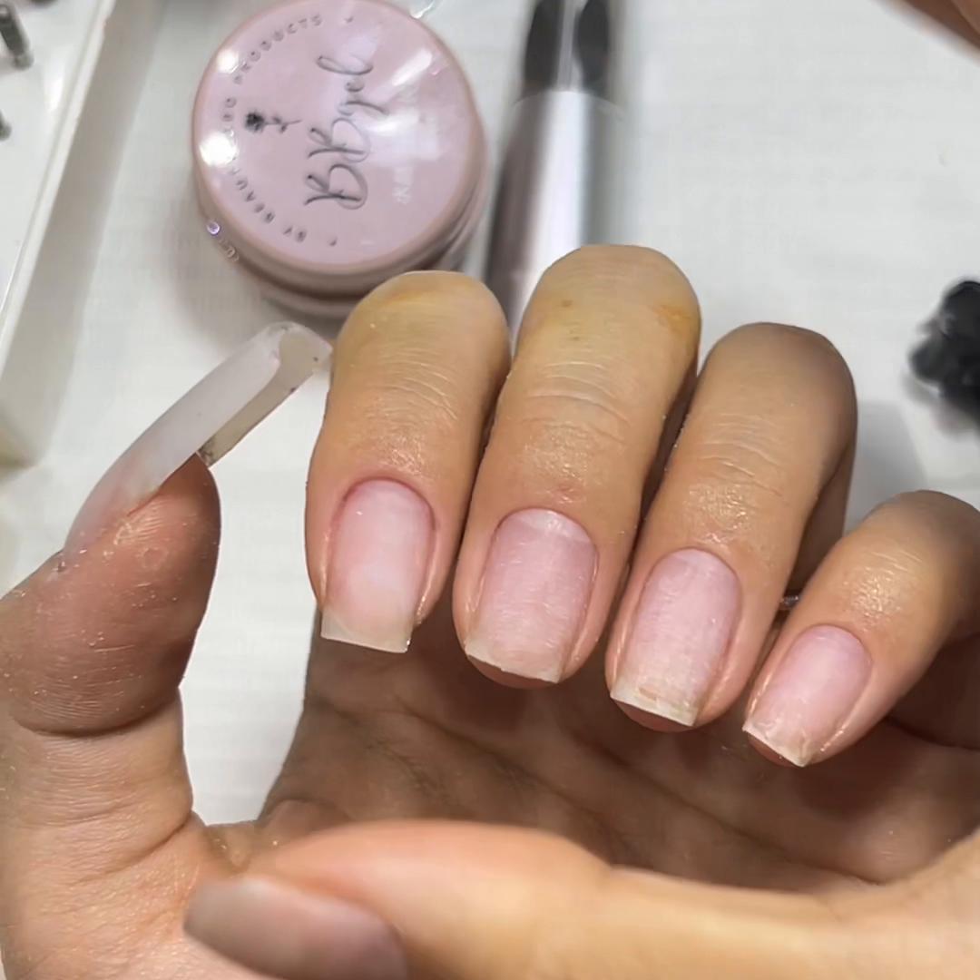 养甲教程初中生,养甲的美甲做法