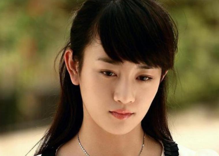 整容毁容照片女,初见相貌平平再见魅力爆表