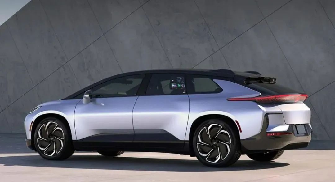 淄博第一!李想辟谣“砸钱雇媒体营销”;五一最热十大景区出炉…