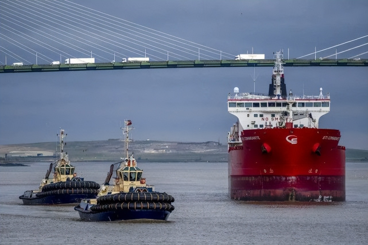 欧美竟然宣布对俄出口石油限价，印钱补贴相关企业，究竟坑了谁？