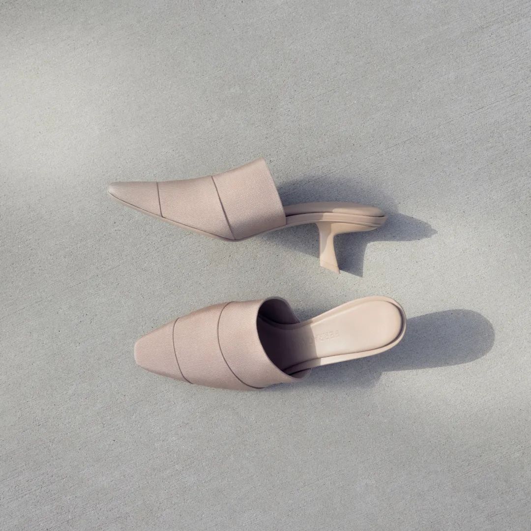 汤唯和赵今麦,赵今麦新包