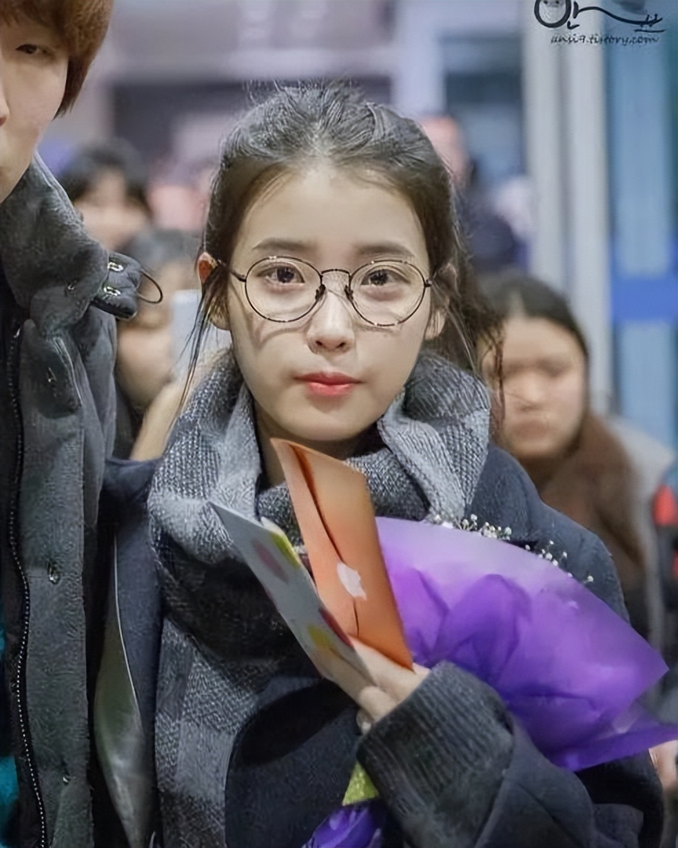 iu李钟硕承认恋情韩国网友态度,iu李钟硕承认恋情长文