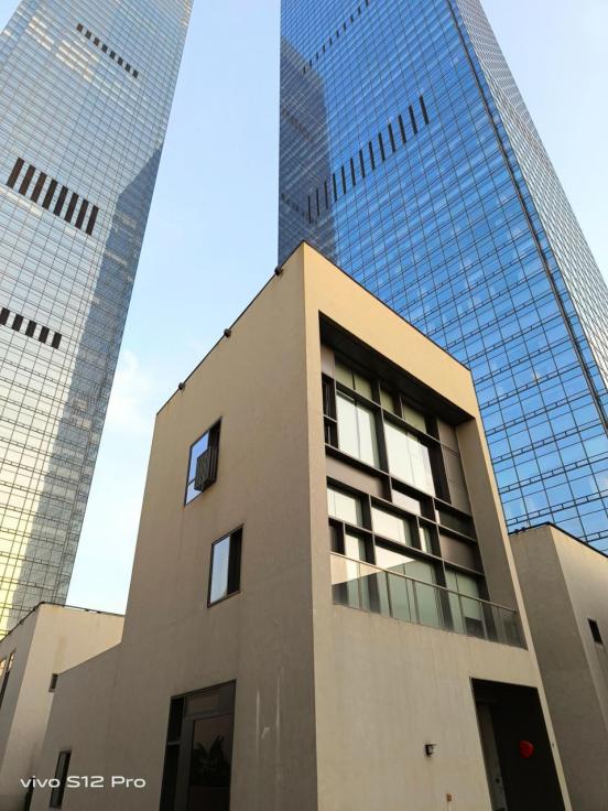 vivos12pro前置拍照有什么功能,vivos12pro拍照效果几倍变焦