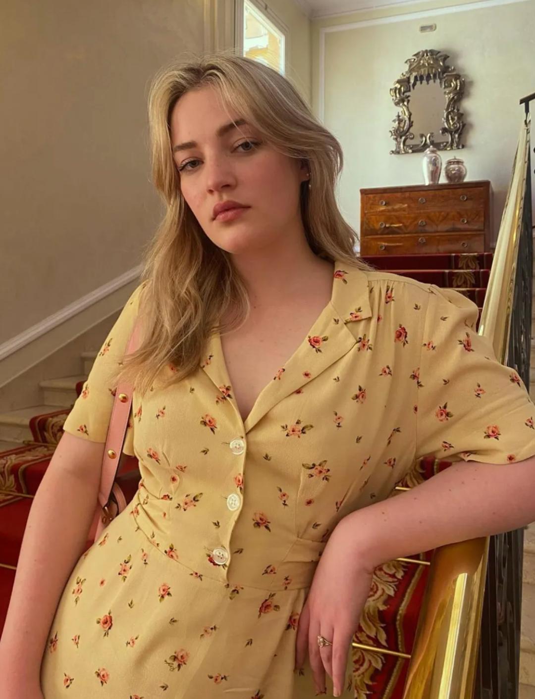 155微胖小个子连衣裙500多的,155微胖女生连衣裙2件套小碎花