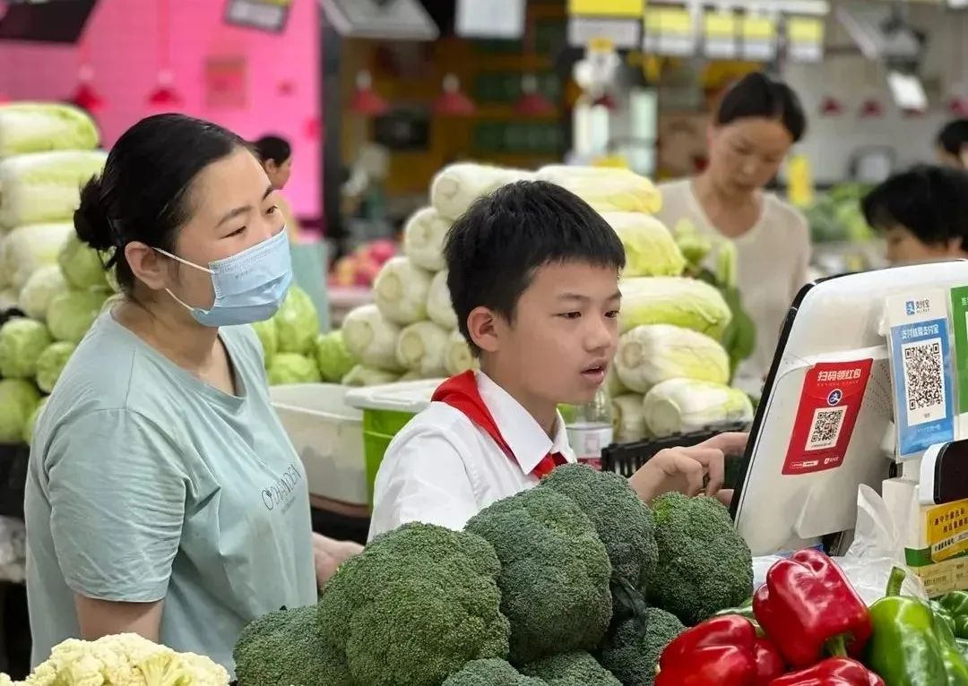 一米高视角,一米高的视角