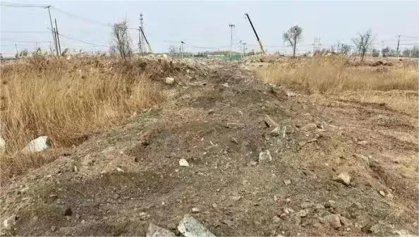 大千世界，无奇不有，800米水泥路竟被偷了，而且还卖了钱！