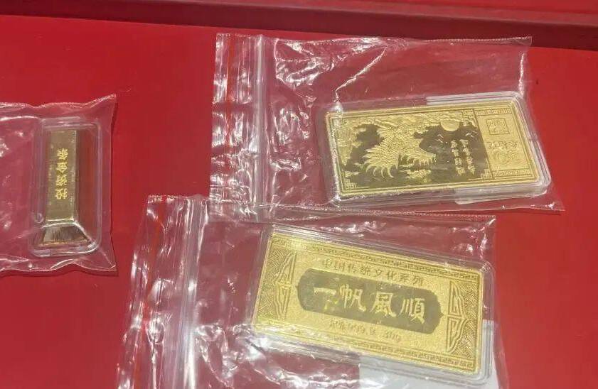 暴风眼全景,探访黄金品牌店聚集地