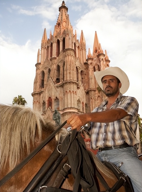 拉丁美洲为什么被西班牙征服,西班牙征服拉丁美洲