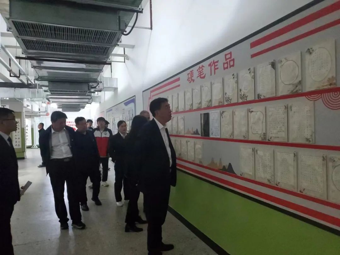 众志成城筑廉洁校园，两袖清风育桃李芬芳——河津中学举办“从我做起，敬廉崇洁”为主题的校园文化艺术活动