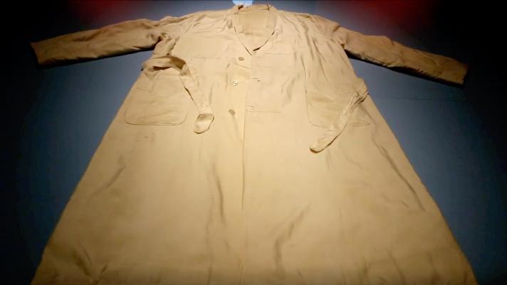 毛主席的睡衣与拖鞋：睡衣有73个补丁，拖鞋穿27年曾被扔进垃圾桶