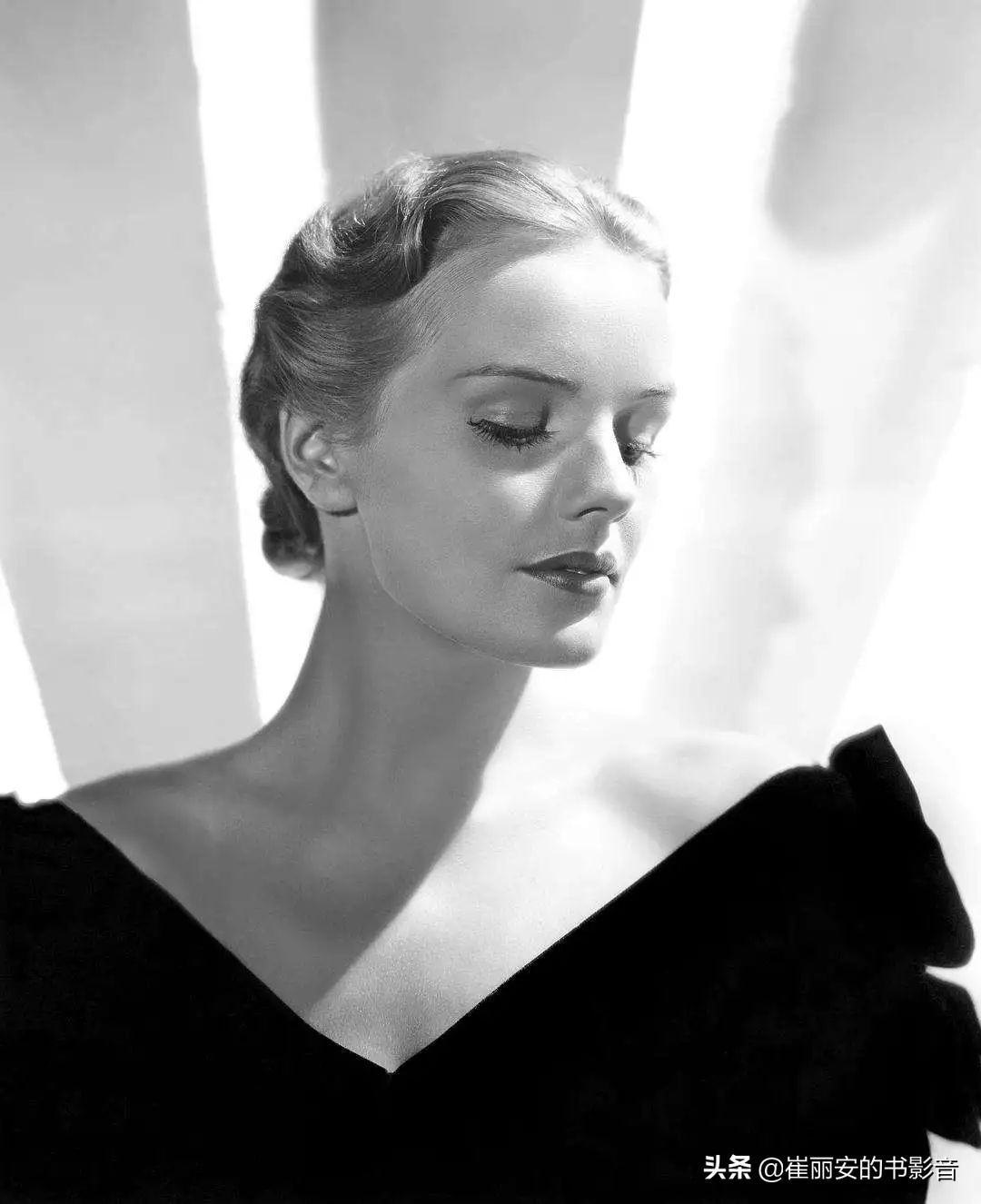 从耀眼的好莱坞影星，到遭受凌辱的“疯婆子”，她被亲妈毁了一生