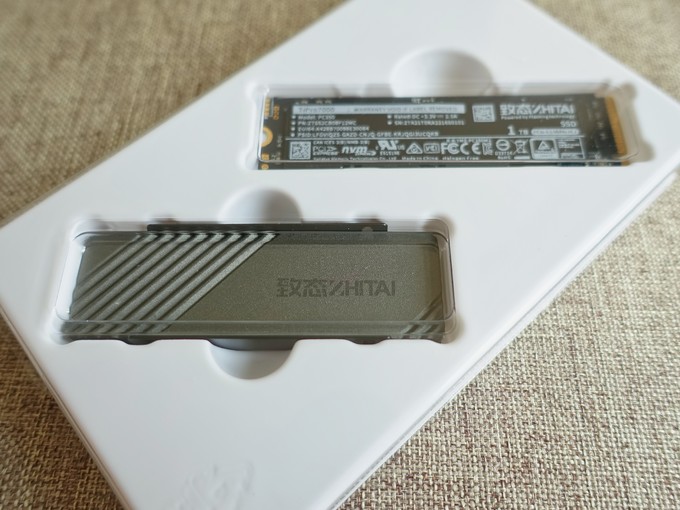 寒冬已至，好钢花在刀刃上：AMD老粉的自用游戏向PC配置分享