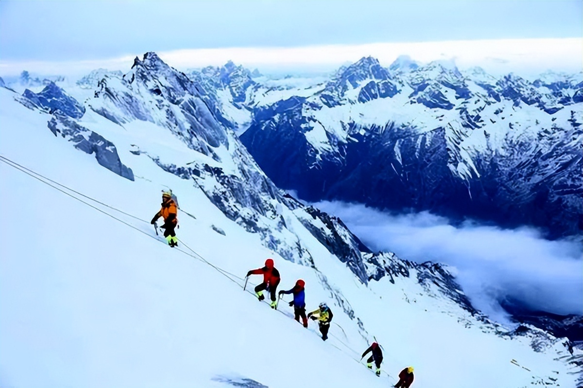 000839中信国安什么时候戴帽,中信国安停牌后走势