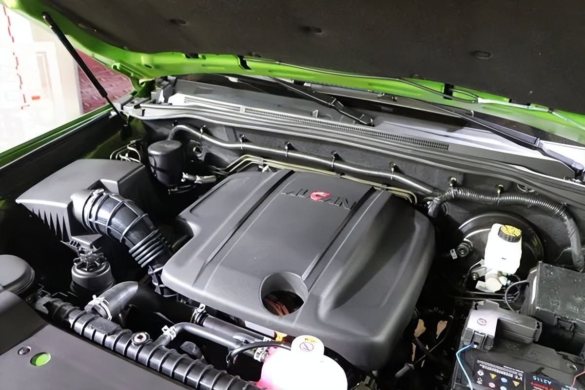 双联屏不一定要看奔驰福田皮卡大将军双联屏实车曝光|卡车之友网