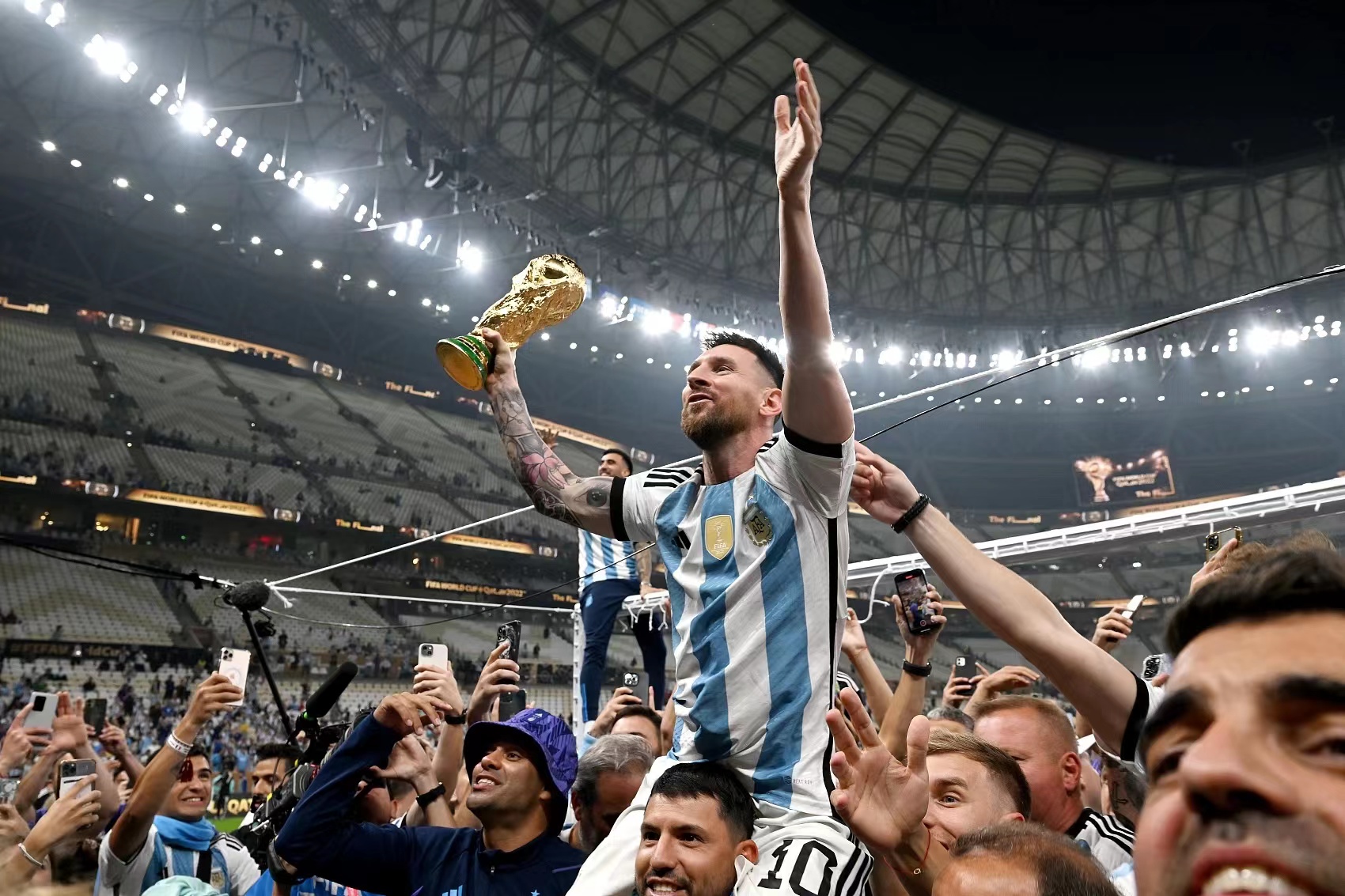 利雅得胜利c罗又一次梅开二度,c罗4分钟梅开二度利雅得胜利