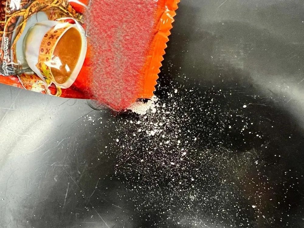 “*洛因海**咖啡”流入香港，背后牵扯出国际贩毒组织！