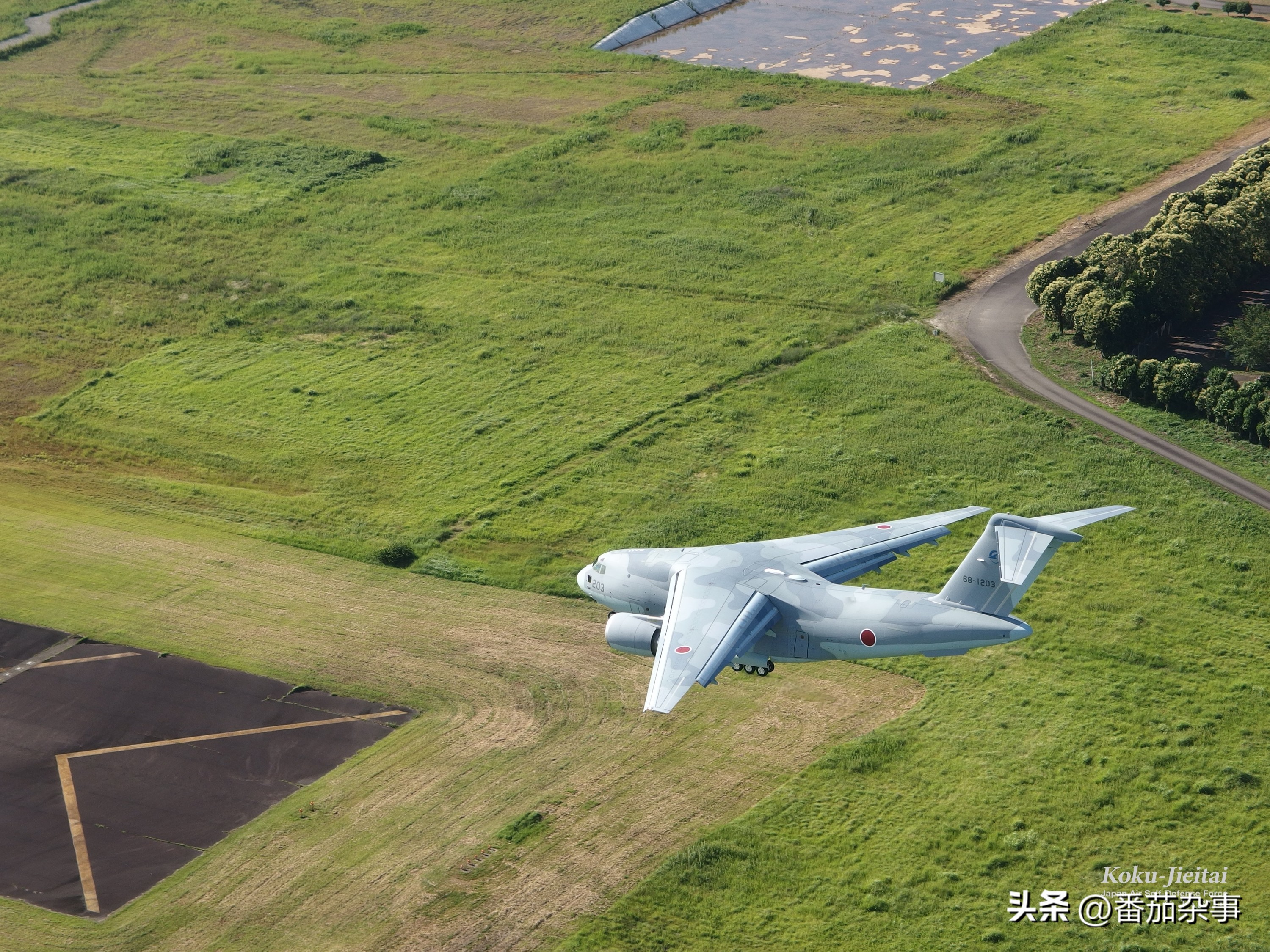 空中自卫队的C-2运输机