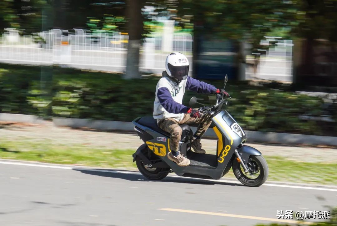 五羊本田u-gogt版电摩,五羊本田u-go电摩和电轻摩区别