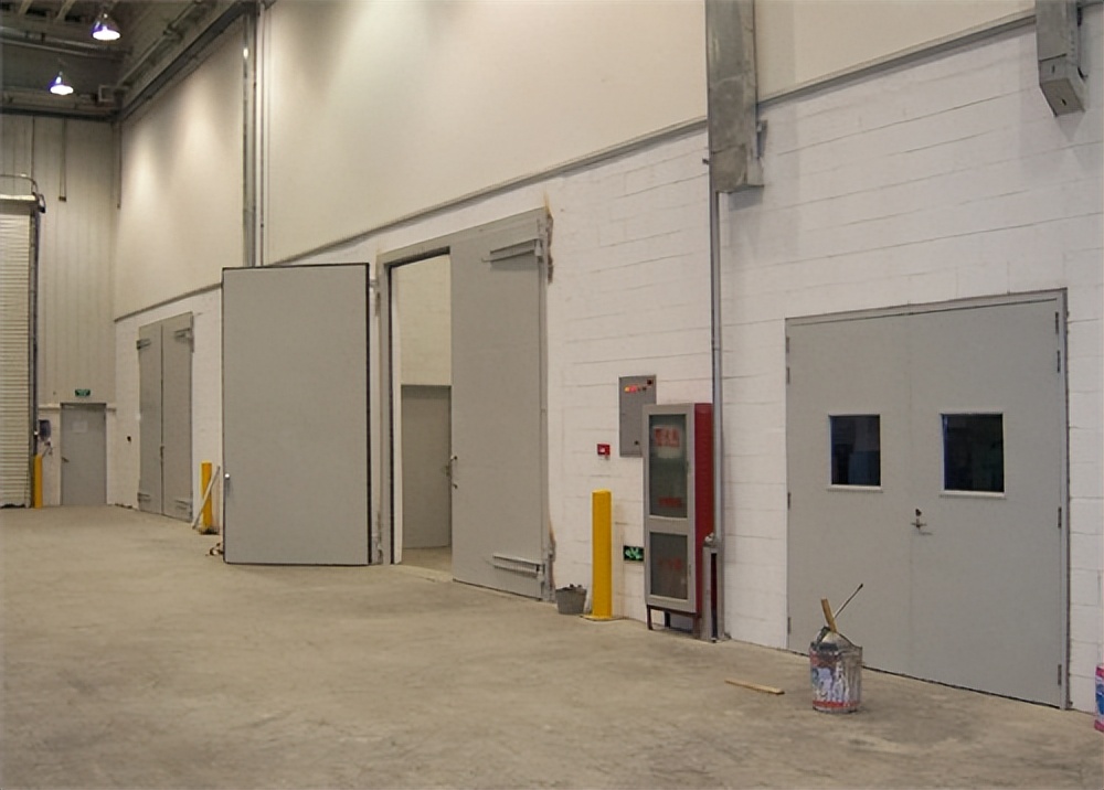 木质防火门与钢质防火门对比,钢质防火门和木质防火门哪个好些