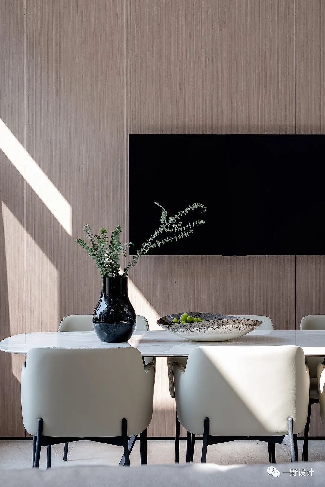 390的溪流缸养多少条斑马,390m