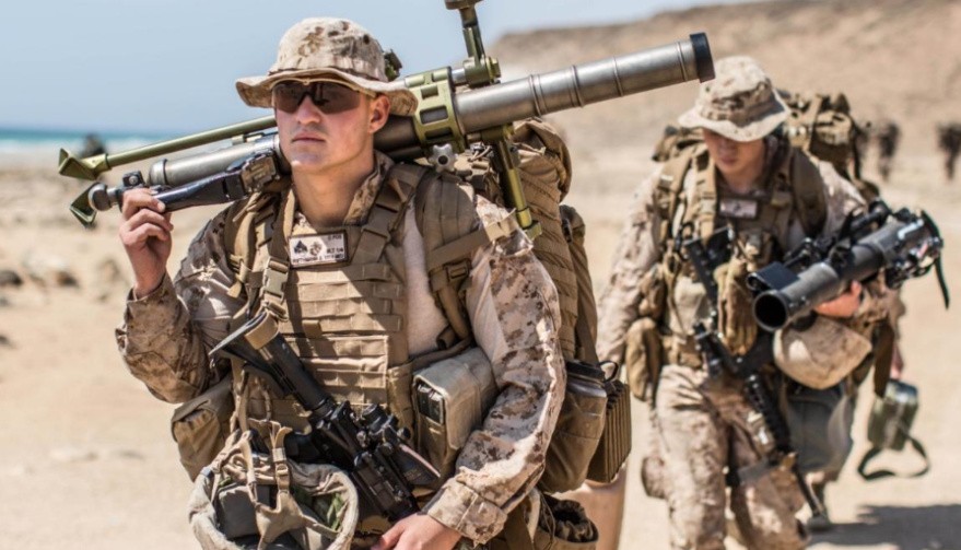 郑永年警示：中国千万别跟着美国搞这套东西，否则就会掉陷阱里