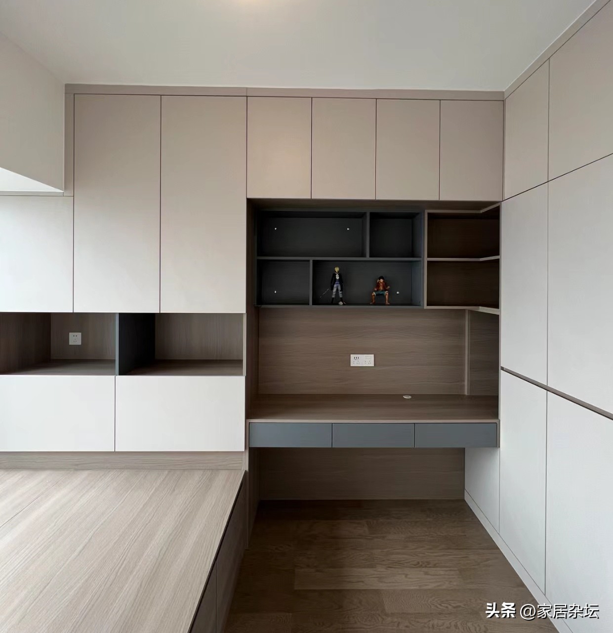 卧室小不能放床头柜怎么设计,卧室不做床如何设计好看