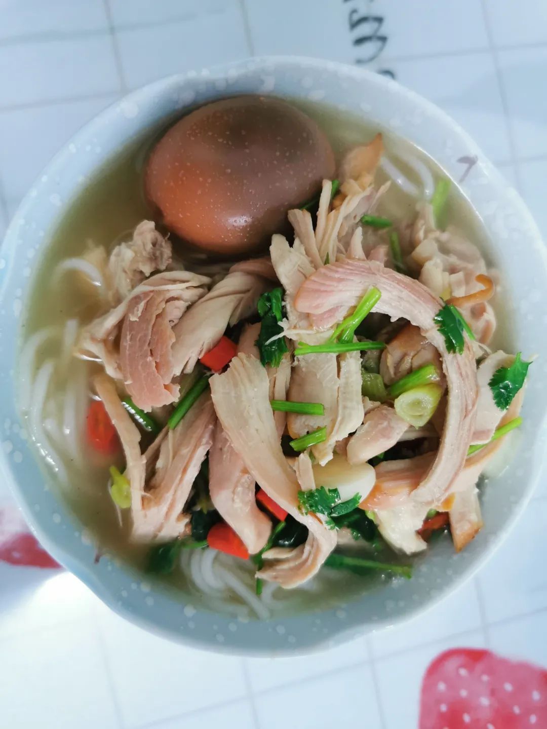 7月份人来人往街道,7月北京人山人海