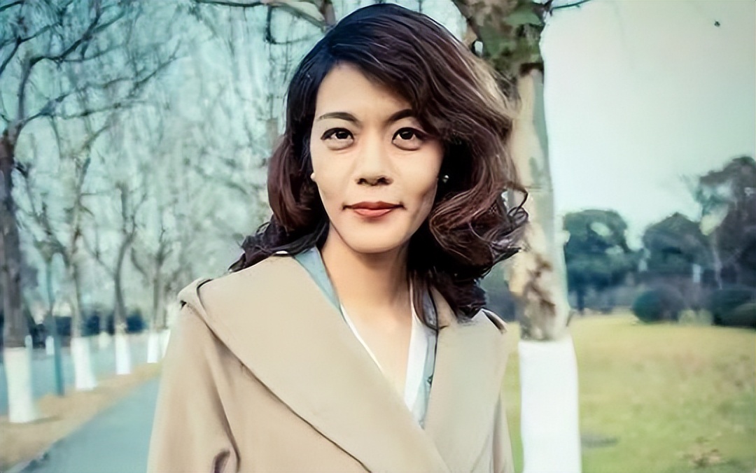 复旦女神教师陈果励志视频,复旦大学女教授陈果感恩视频