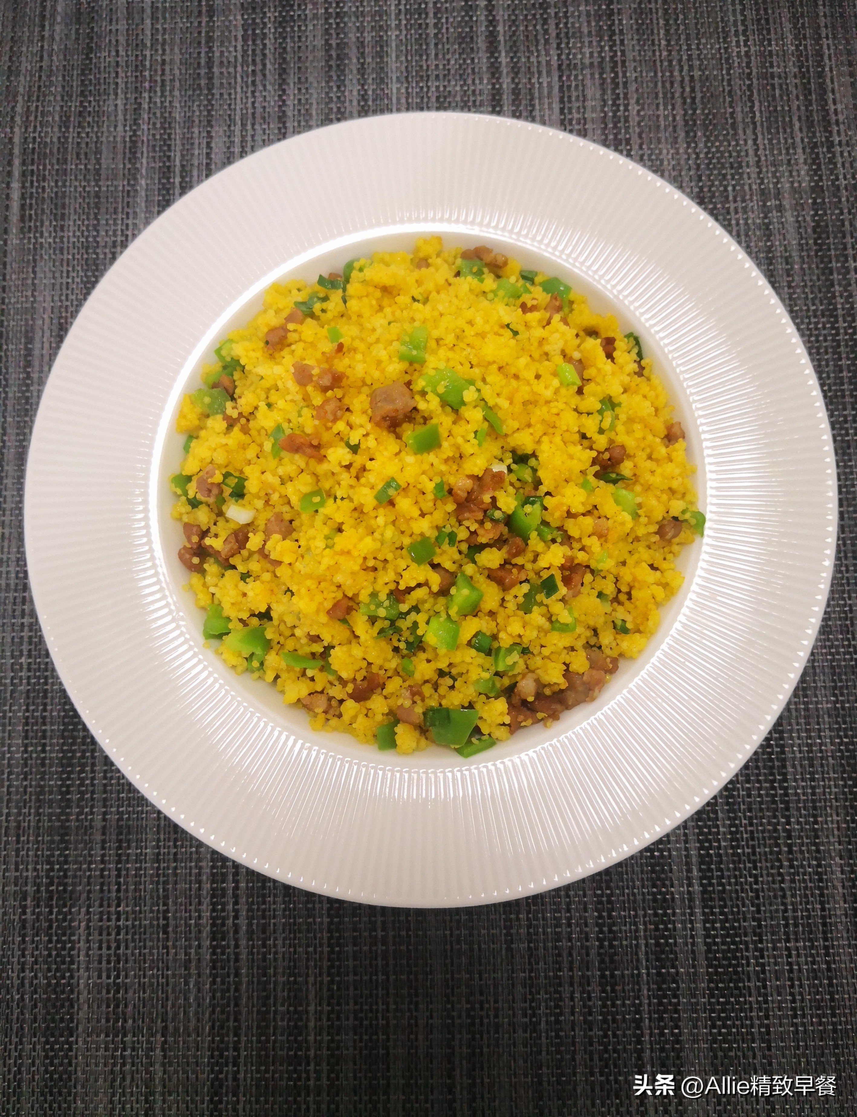 小米别再蒸着吃教你个新吃法,小米别熬粥了教你新的方法