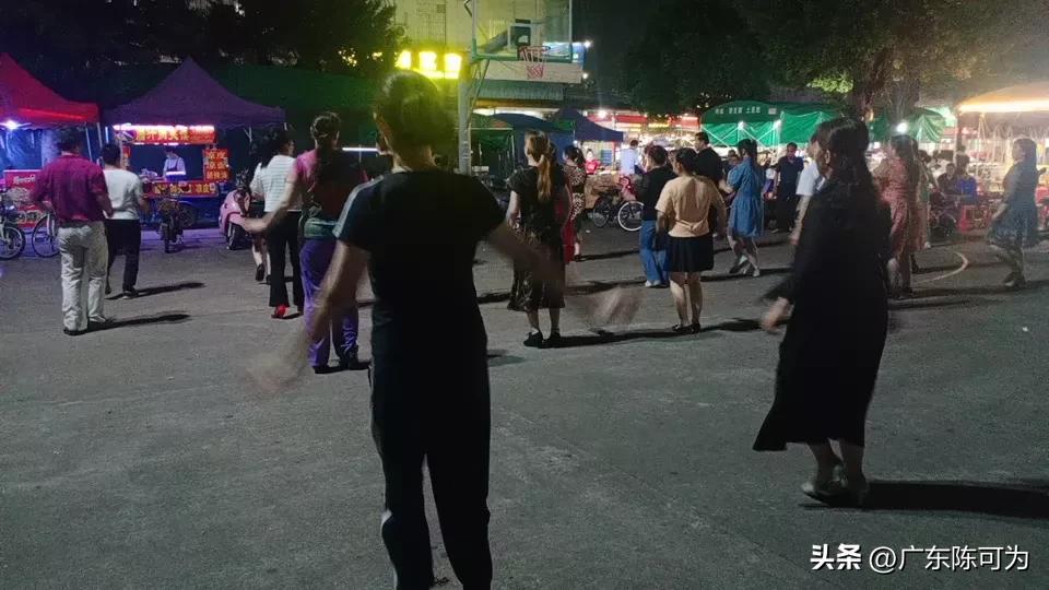 人生虚度光阴，半生漂零