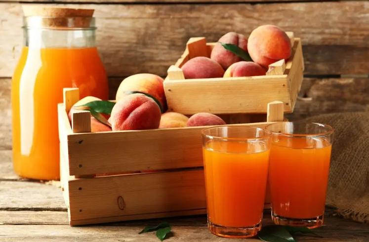 夏日解暑水果的各种做法,夏日解暑美食饮品制作过程