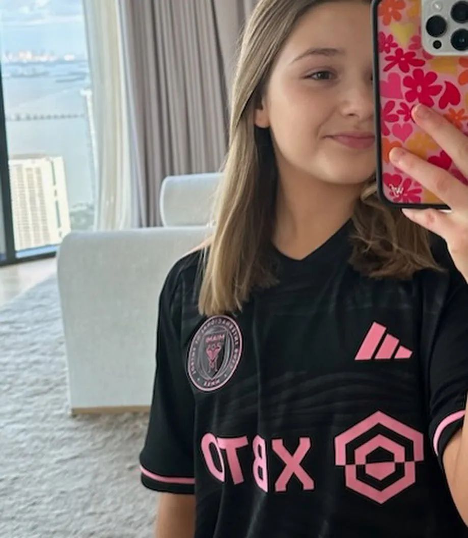 贝克汉姆和他的女儿,贝克汉姆女儿化妆