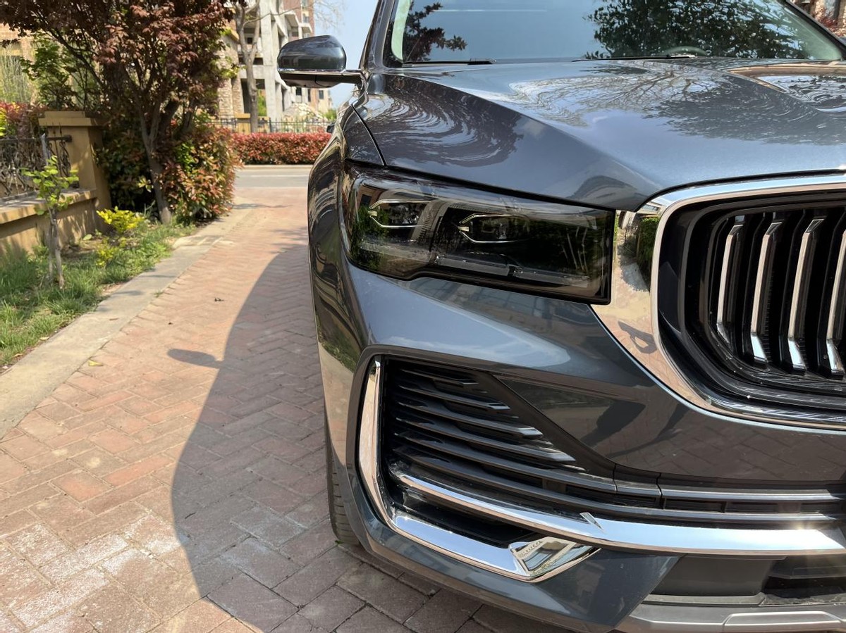 星越l和红旗hs5哪个空间更好,吉利星越l和红旗hs5哪个更好