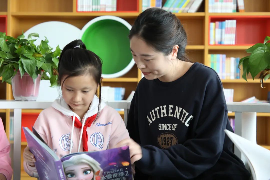 走进新康村看变化：我特别喜欢这个学校