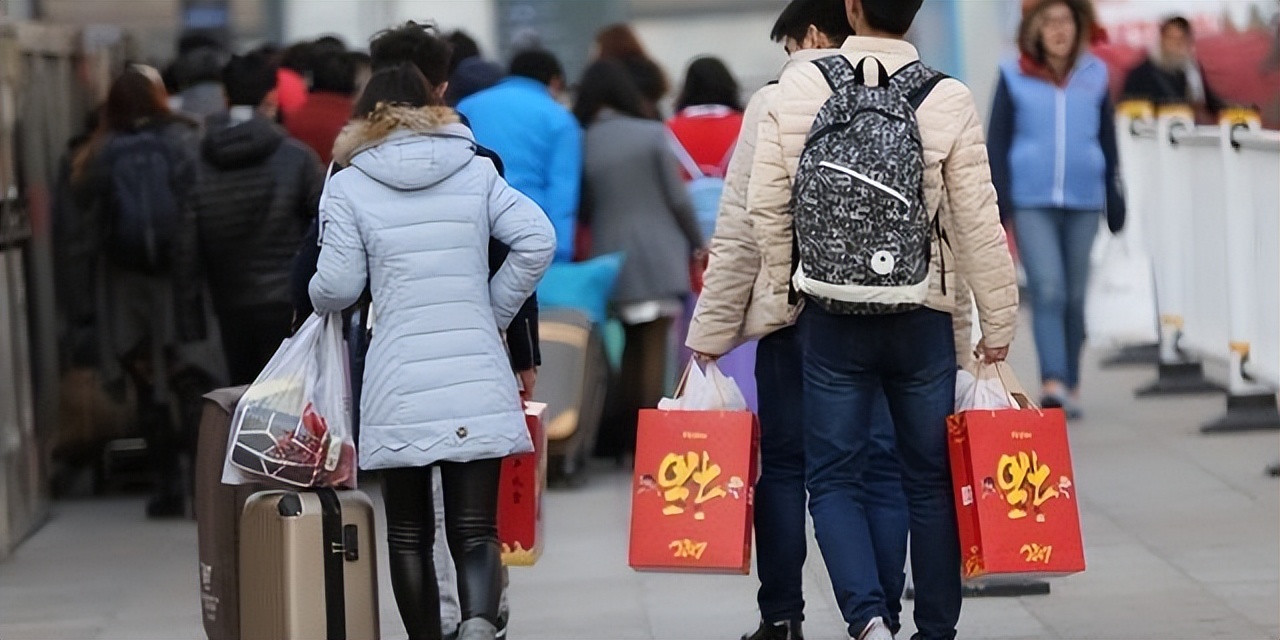一男子喝白酒生命垂危,男子喝3斤酒成植物人