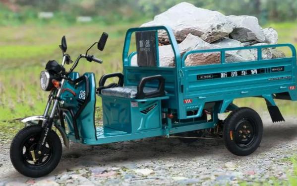 最新款2.6米长电动三轮车自卸,1吨电动自卸三轮车价格