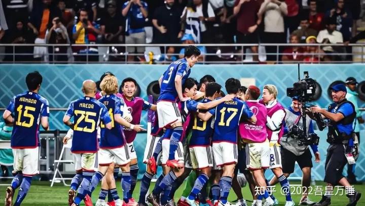 森保一玩战术日本世界杯强杀重围！2:1狠打西班牙