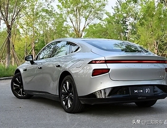 家用车买什么车型最实用轿车和suv,家用车suv好还是b级轿车好