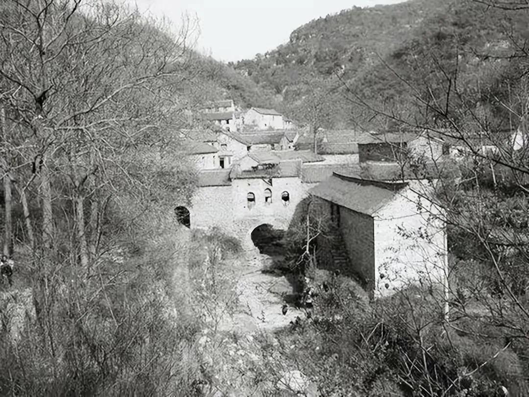 25岁民警猝死在派出所,25岁牺牲的缉毒卧底民警