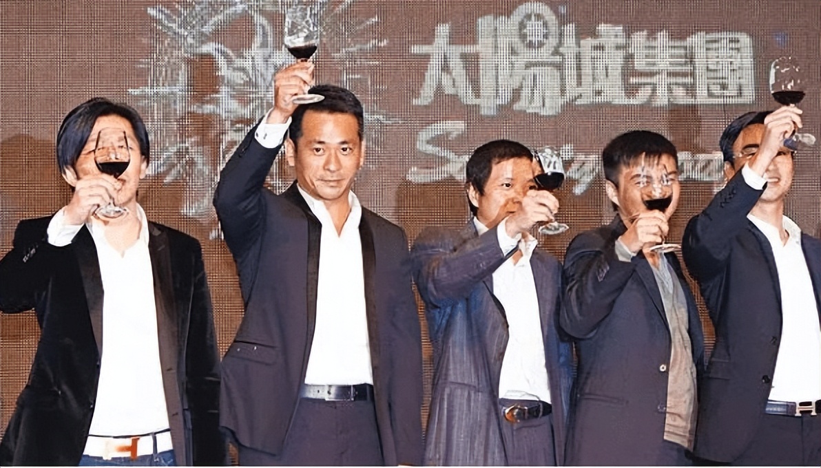 洗米华现在在干什么呢,洗米华落魄的时候