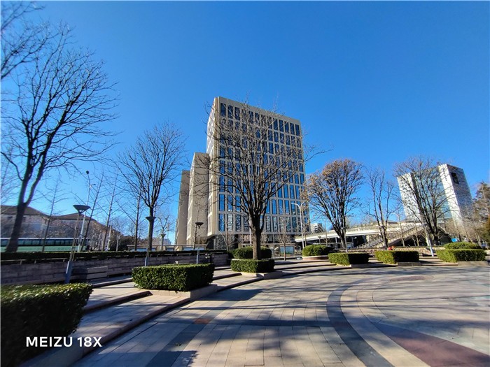 魅族18x是骁龙870吗,魅族18x是小屏旗舰吗