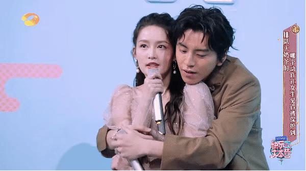 假戏真做、借戏“霸凌”、德不配位，影视圈这些畸形现象该改改了