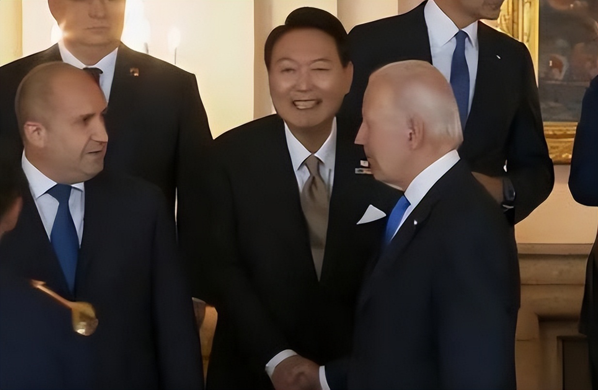 中方的这封请柬，发对了人，文在寅重出江湖，尹锡悦*美亲**终尝苦果