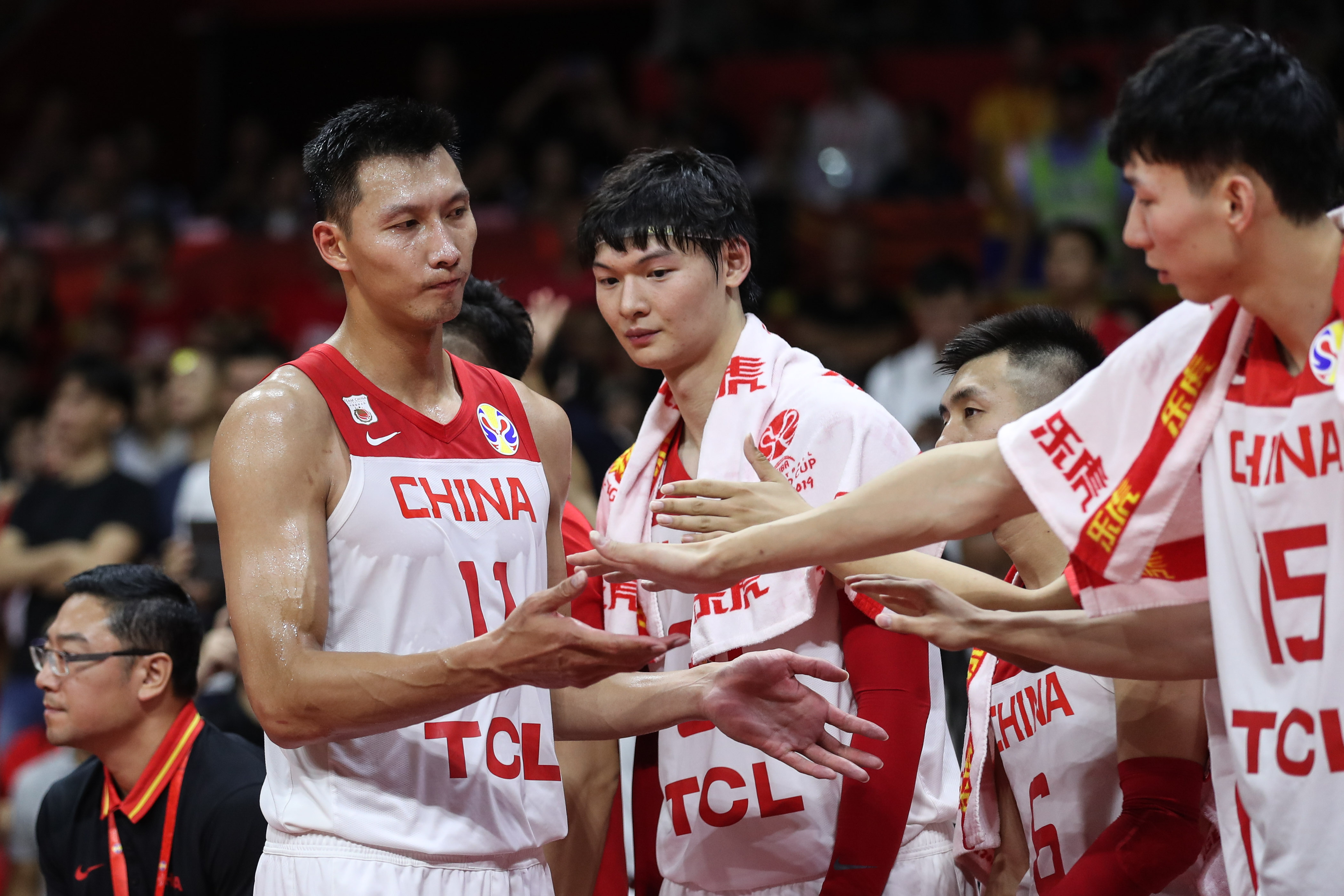 易建联退役仪式谈姚明演讲完整版,易建联退役仪式演讲完整版姚明