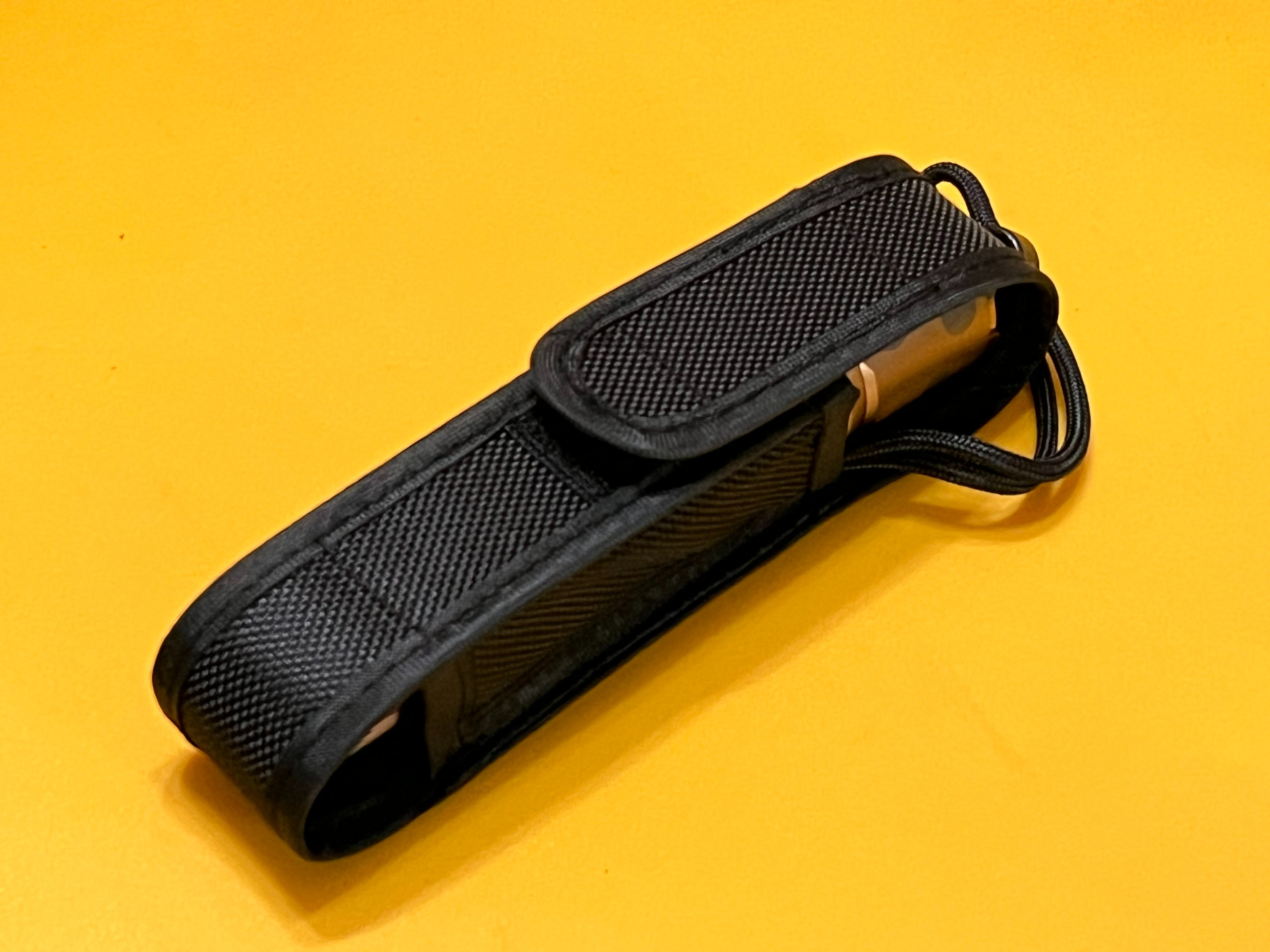 fenixtk22手电评测,fenixtk20uev2.0战术手电