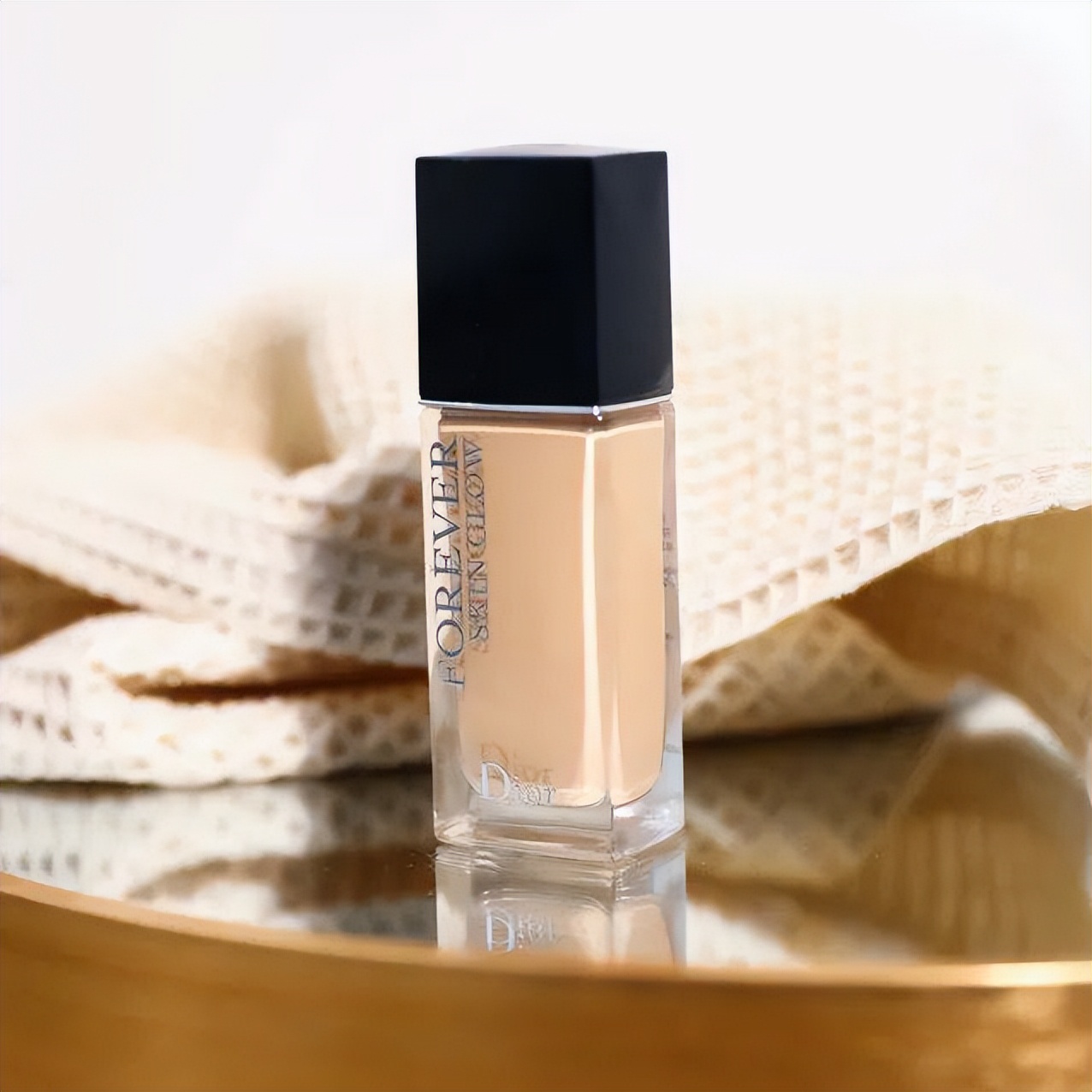 怎么样挑选适合自己肤色的粉底液,不同肤质粉底液红黑榜