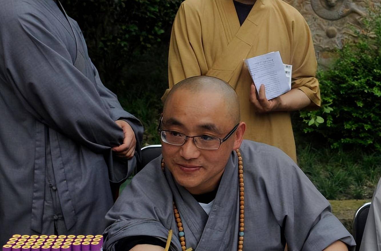 安徽高僧手抄经书卖50万，出门开奥迪，11年被捕牵出17年前灭门案