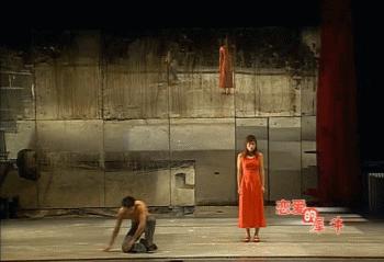 这一摔竟成内娱“性感天花板”，小鲜肉都比不上的“叔圈戏妖”