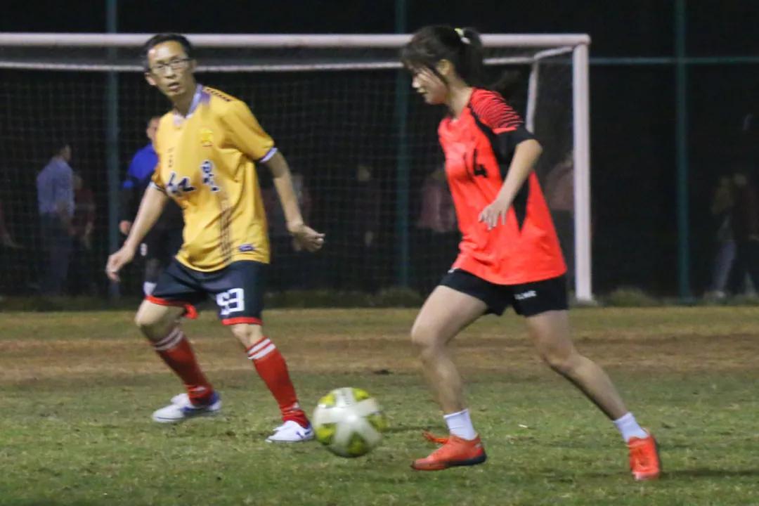 梅州队vs中山队足球比赛,丰顺足球队