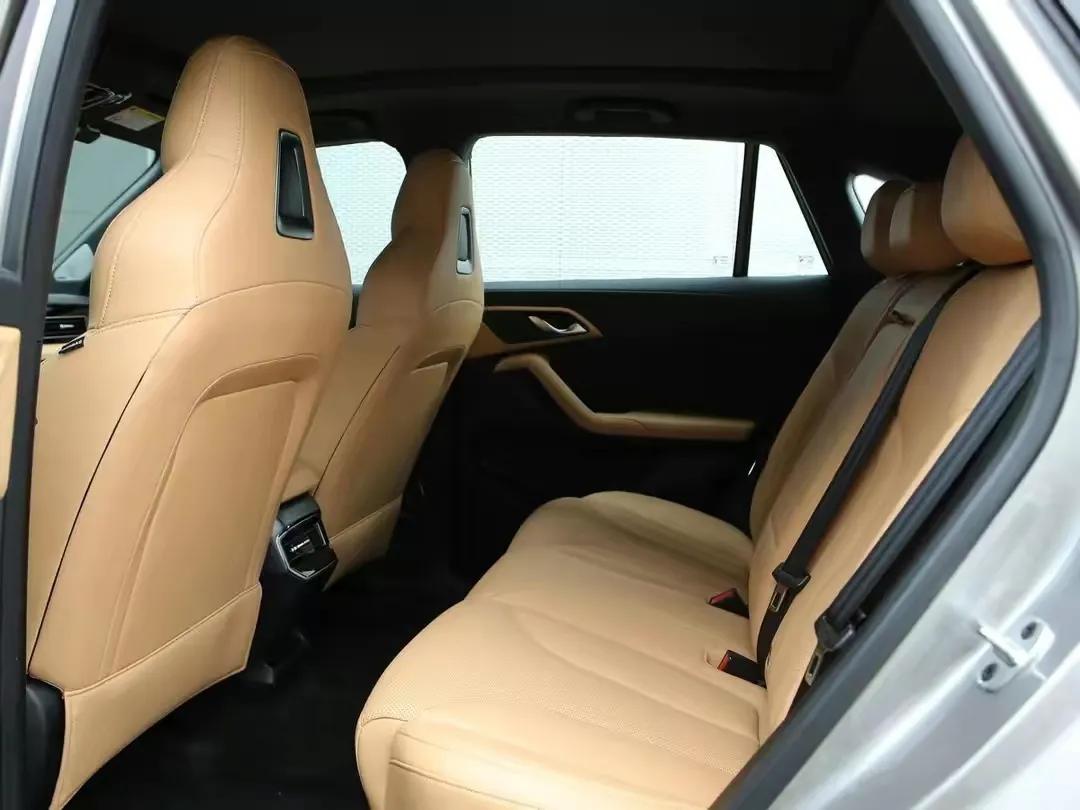 全新第三代荣威rx5智能舱讲解,荣威rx5max加装bose